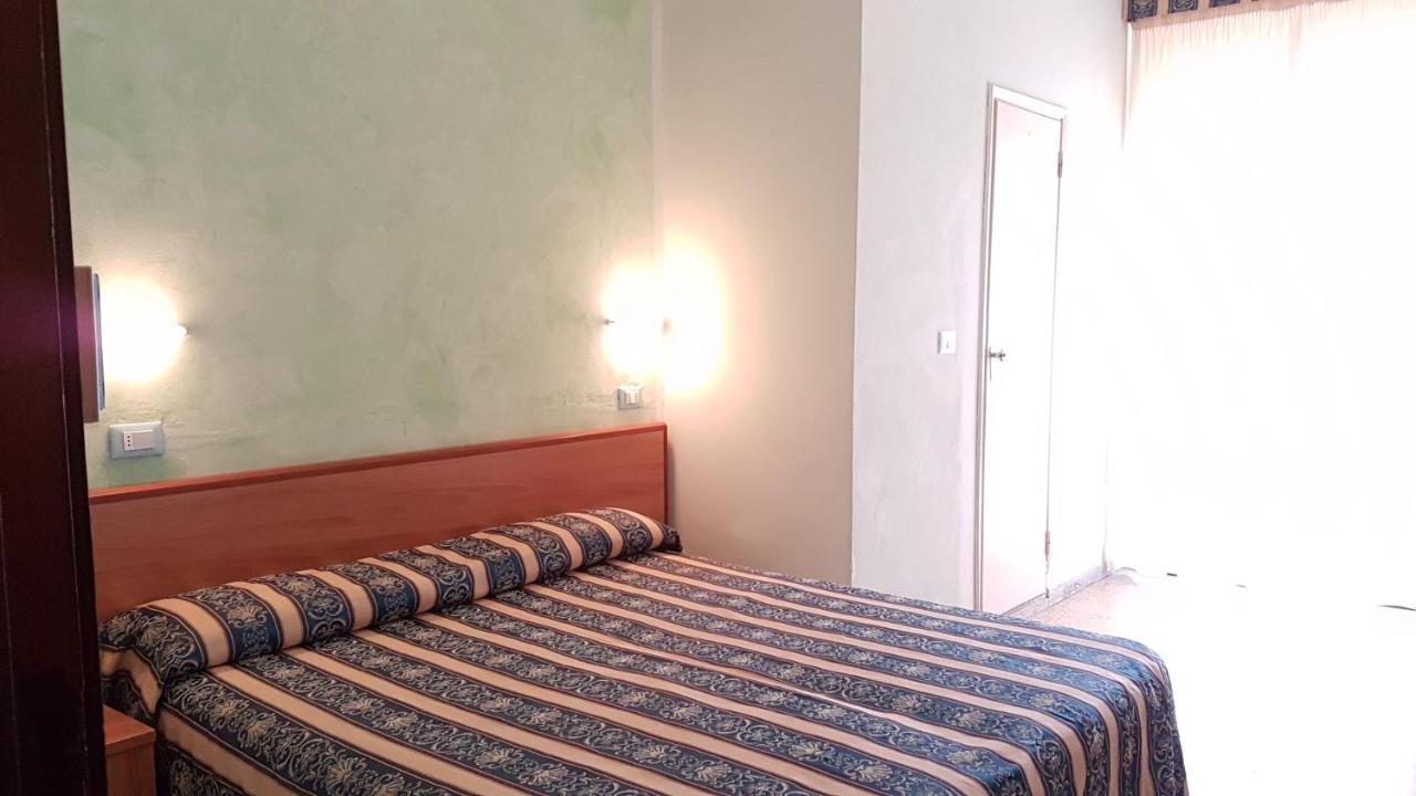 Hotel Promenade Universale Cesenatico Zewnętrze zdjęcie